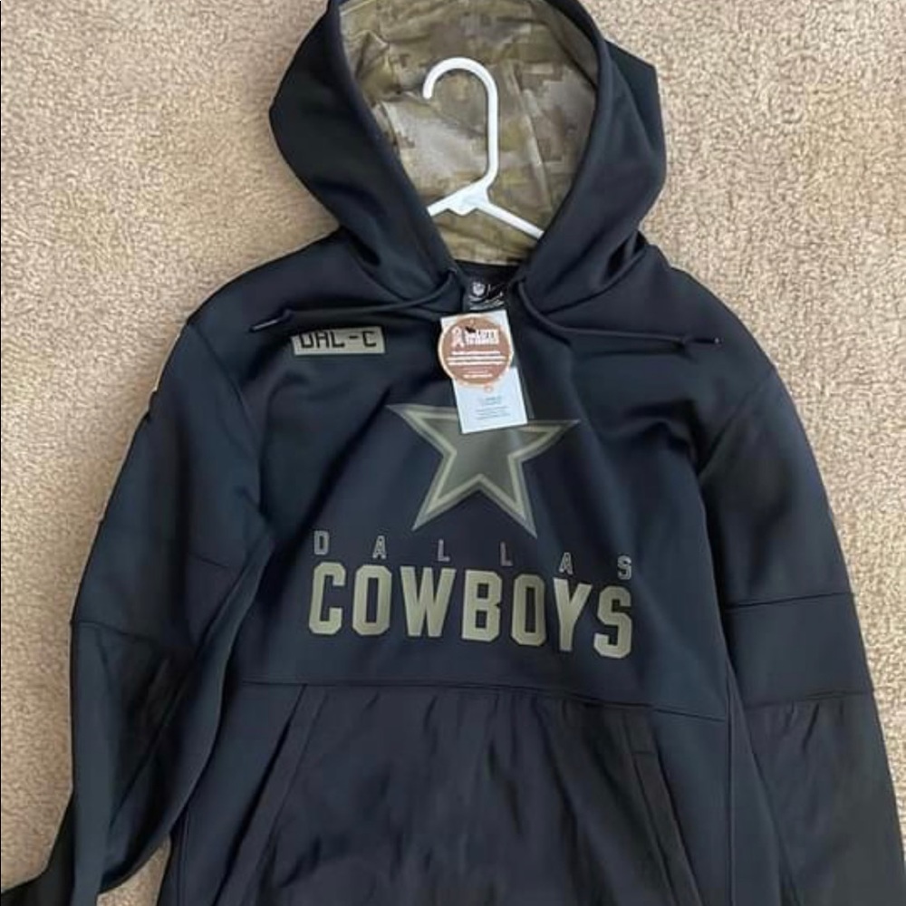 Dallas Cowboys Men’s Nike Salute to Service Therma Hoodie